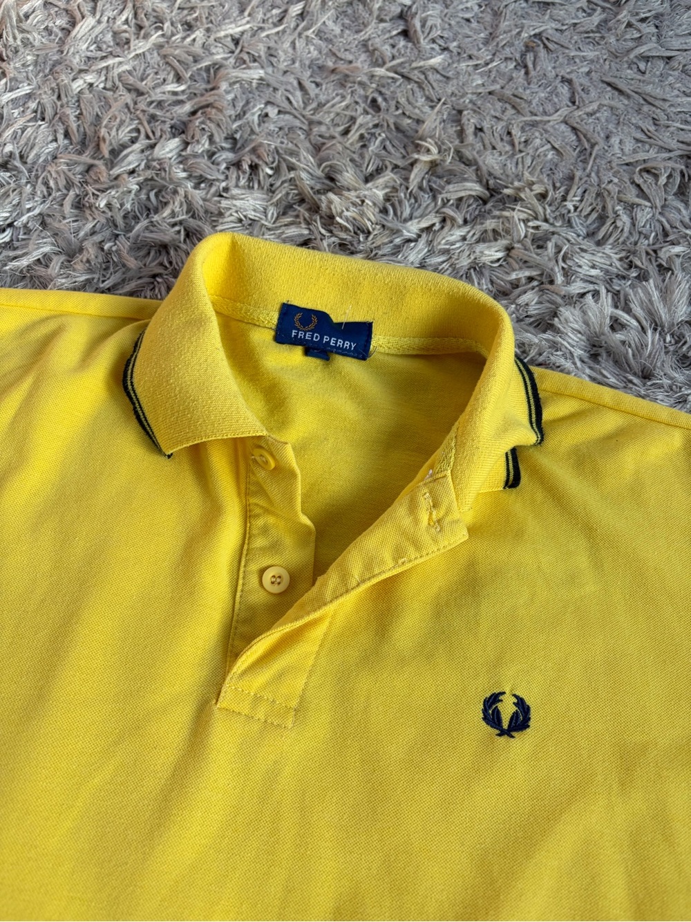 Fred Perry polo shirt - Picture 1 of 3